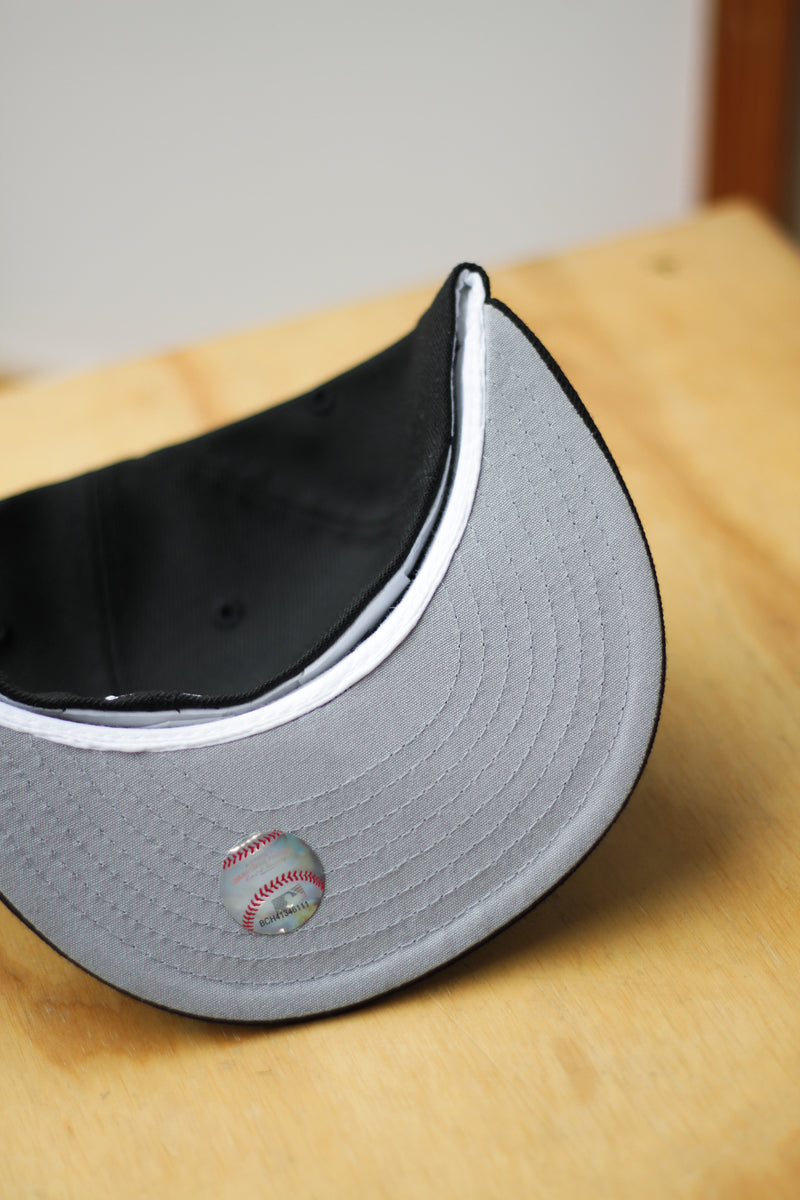 2001 ARIZONA DIAMONDBACKS BLACK FITTED W/ GREY UNDER VISOR
