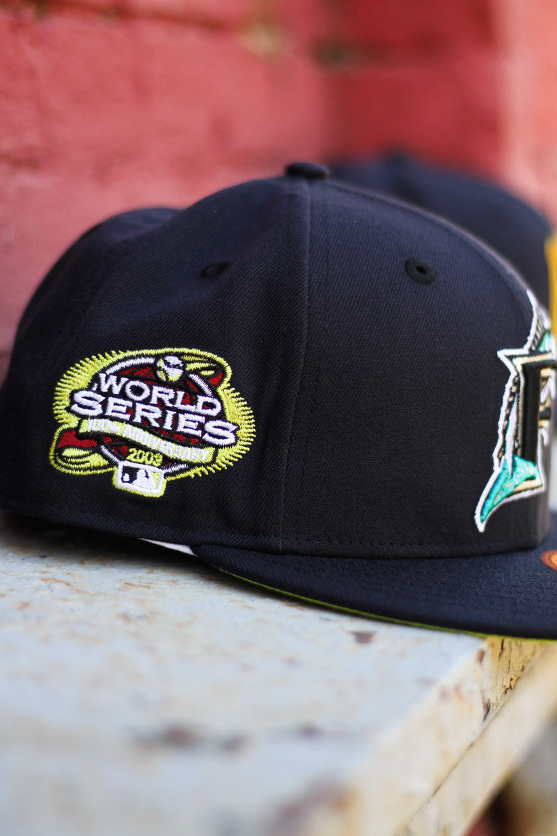 2003 FLORIDA MARLINS NAVY FITTED W/ KIWI UNDER VISOR