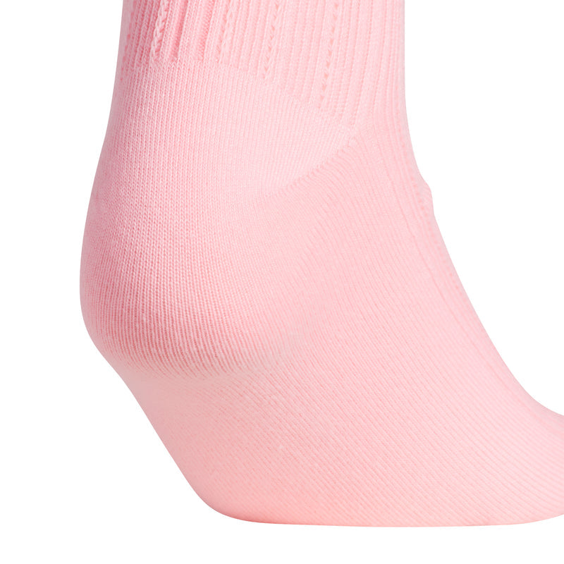 Light pink ribbed quarter sock with smooth toe and soft cuff