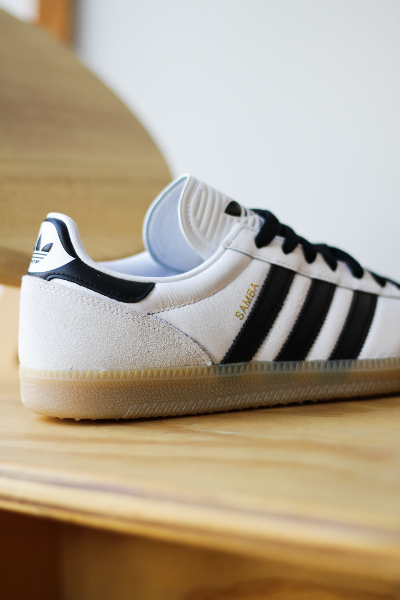 ADIDAS SAMBA JP "CLOUD WHITE/CORE BLACK"