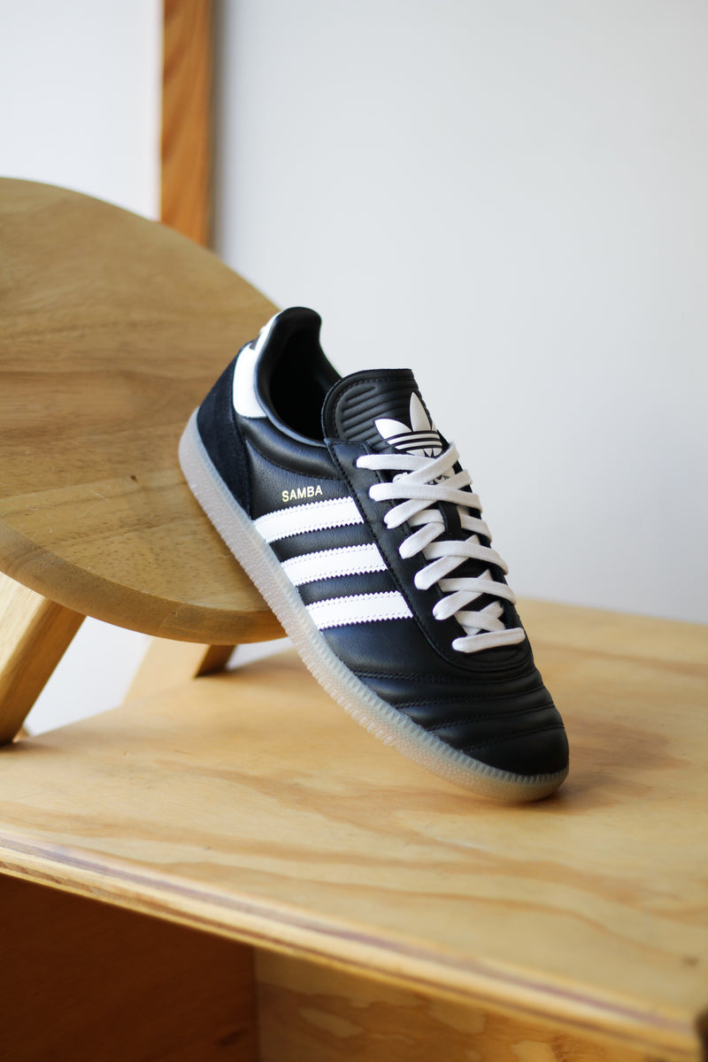 ADIDAS SAMBA JP "CORE BLACK/CLOUD WHITE"