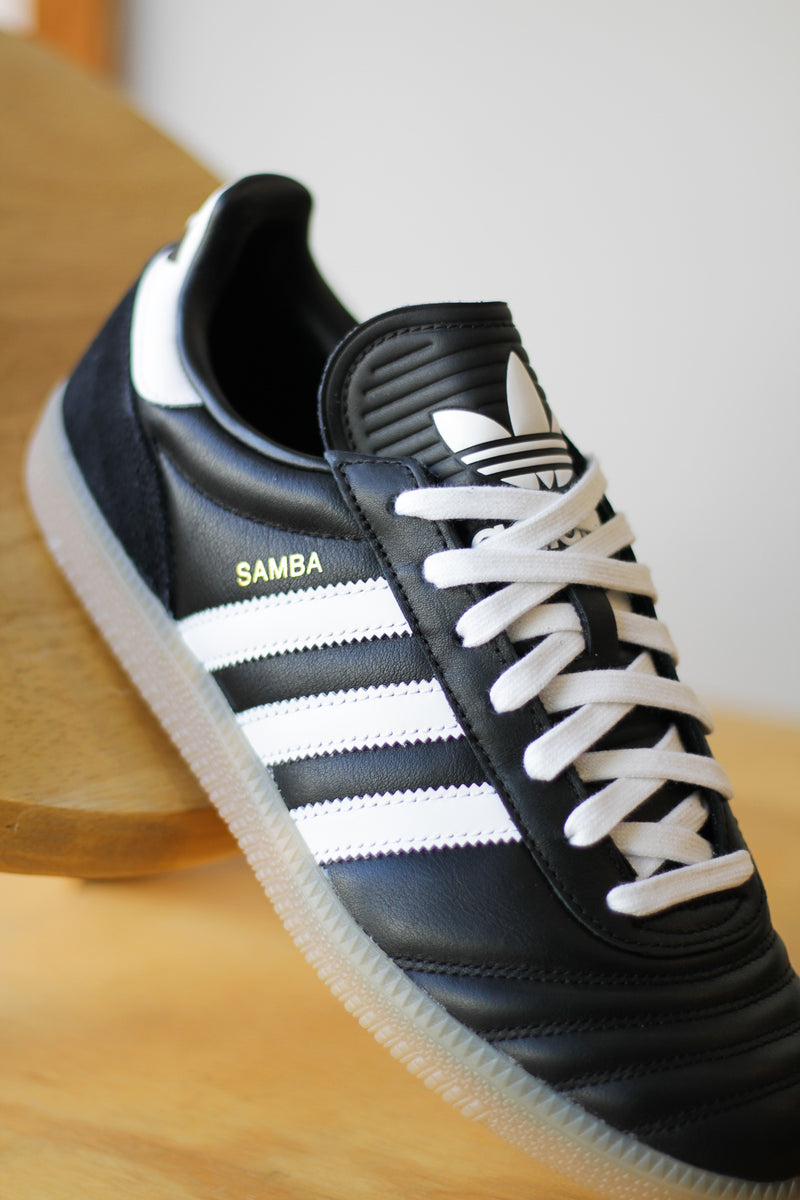 ADIDAS SAMBA JP "CORE BLACK/CLOUD WHITE"