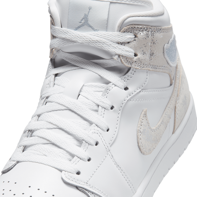 AIR JORDAN 1 MID SE WHITE / FIELD SILVER