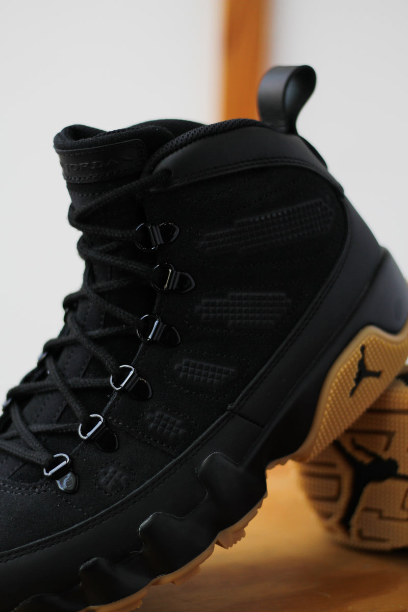 AIR JORDAN 9 RETRO "BLACK/BLACK-GUM LIGHT BROWN"