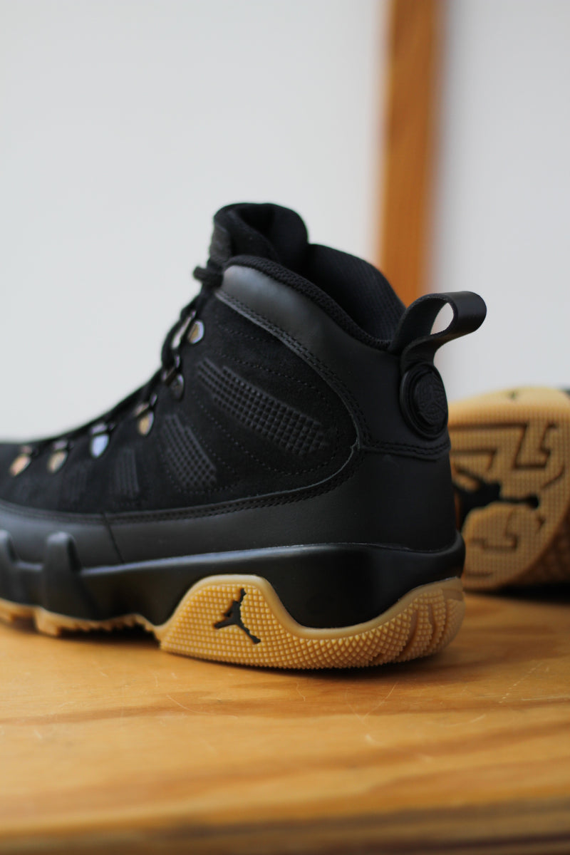 AIR JORDAN 9 RETRO "BLACK/BLACK-GUM LIGHT BROWN"