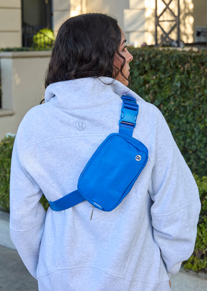 Alpha Xi Delta lululemon Everywhere Belt Bag - Beaming Blue