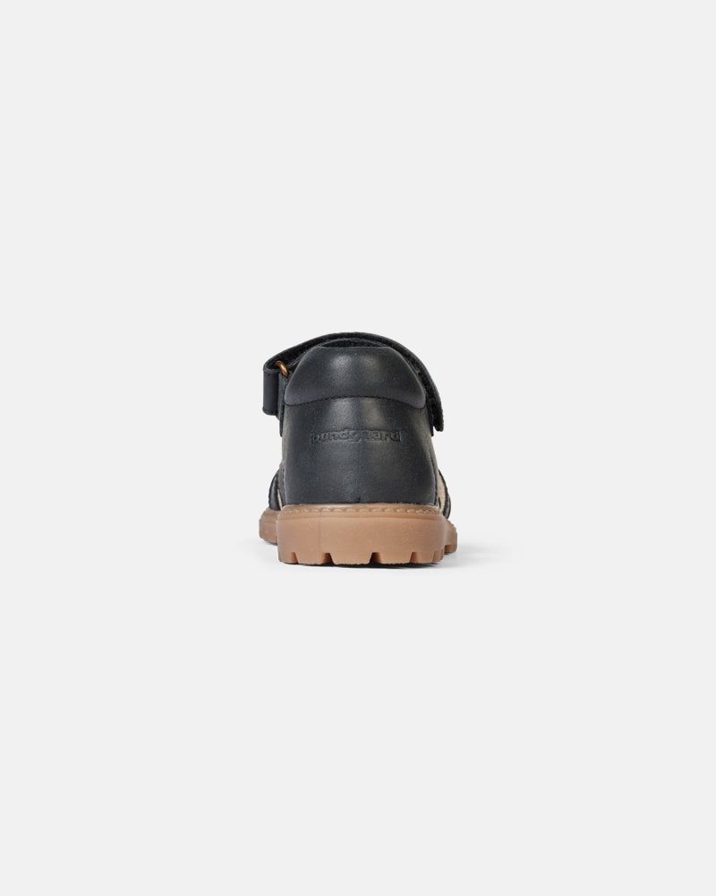 Asta Black