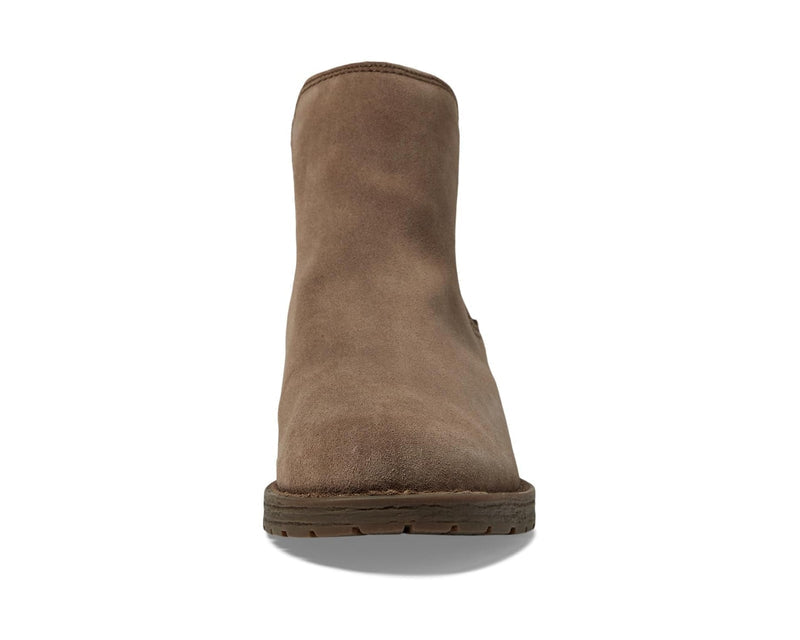 Born Women’s  Cove F5517  Taupe Suede Shoes