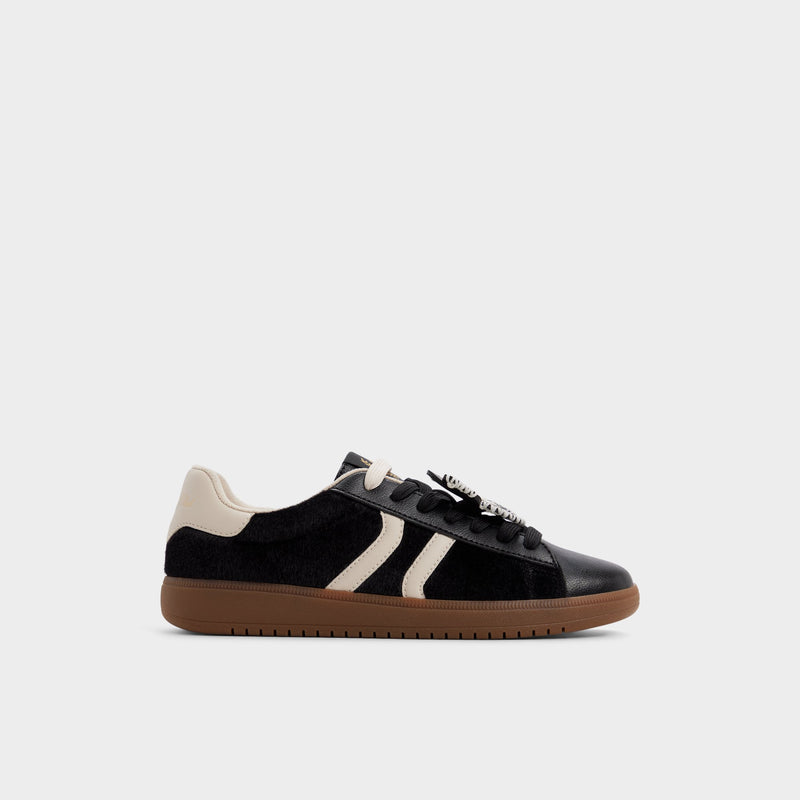 Chicsneaker2