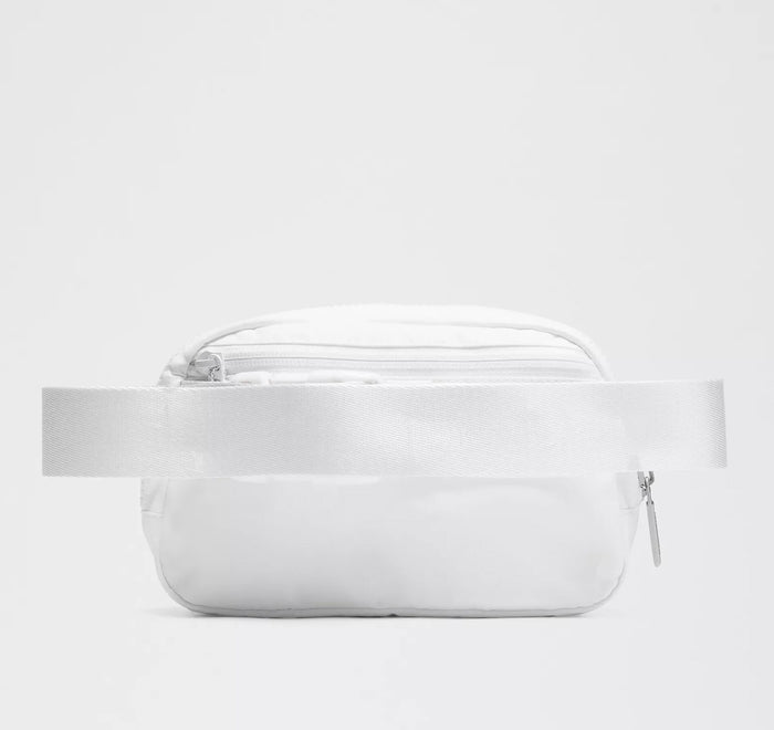 Delta Phi Epsilon lululemon Everywhere Belt Bag - White