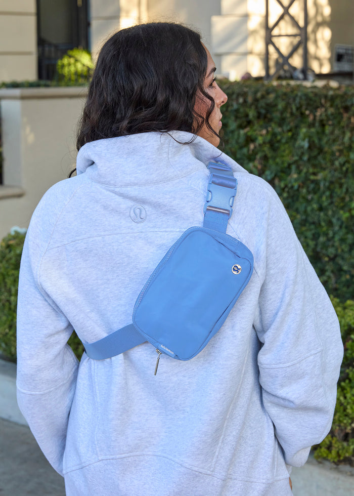 Delta Phi Lambda lululemon Everywhere Belt Bag - Proud Cloud