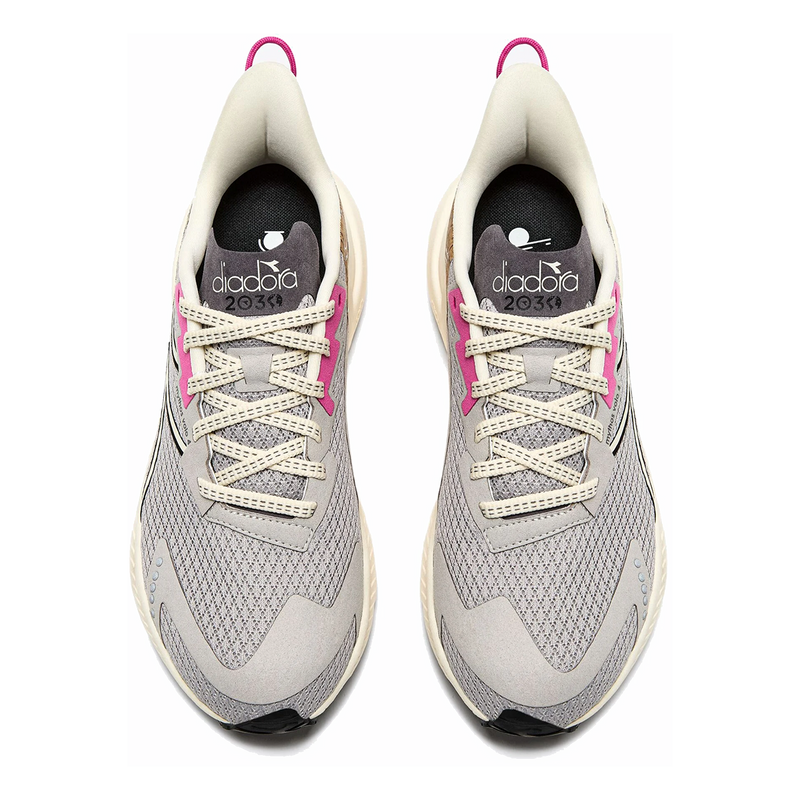 Diadora Mythos Blushield Volo 4 W 2030