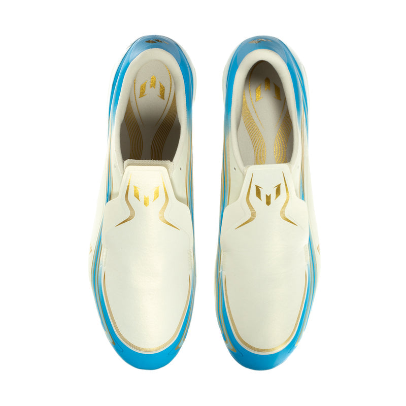 Men's low soccer cleat pair, ivory uppers with blue edging and gold logo