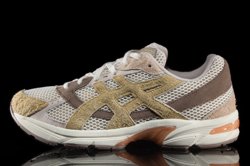 Asics | Gel-1130 Style # 1203A327.201 Color : Birch / Sand