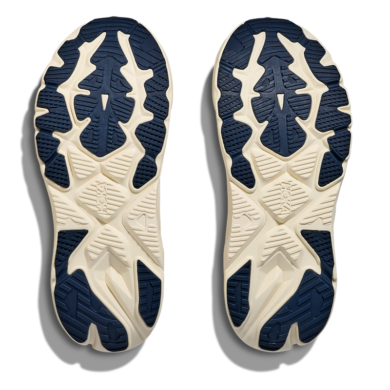 Hoka Arahi 8