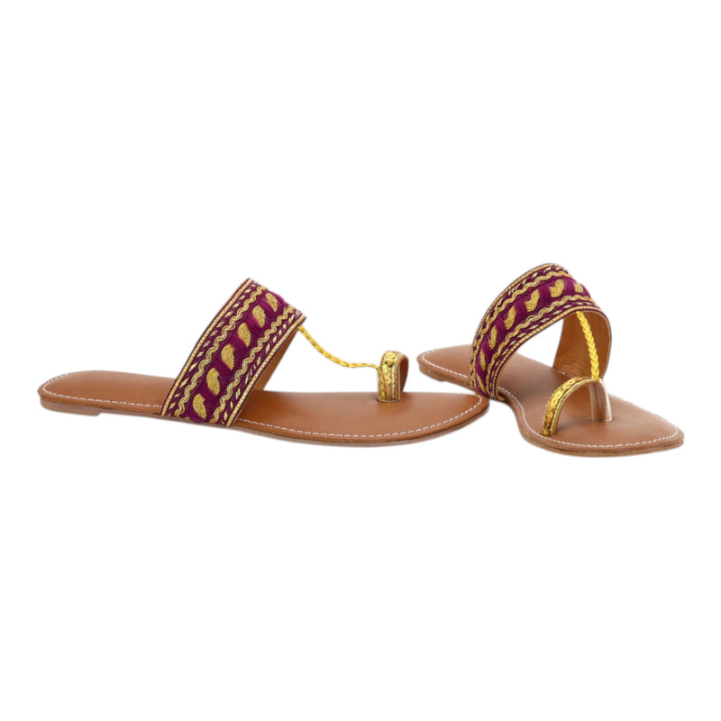 Kolhapuri M011651