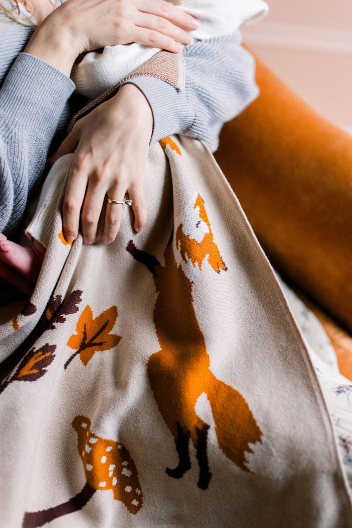 Leaping Fox Knit Blanket
