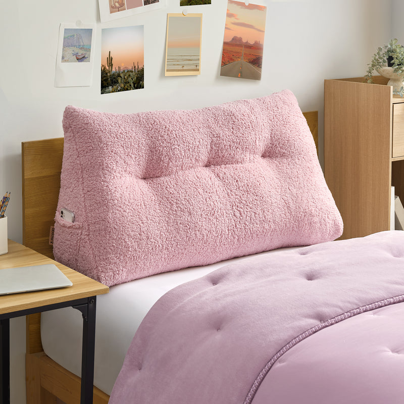LEO WEDGE PILLOW BLUSH