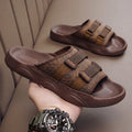 M011800 men slipper