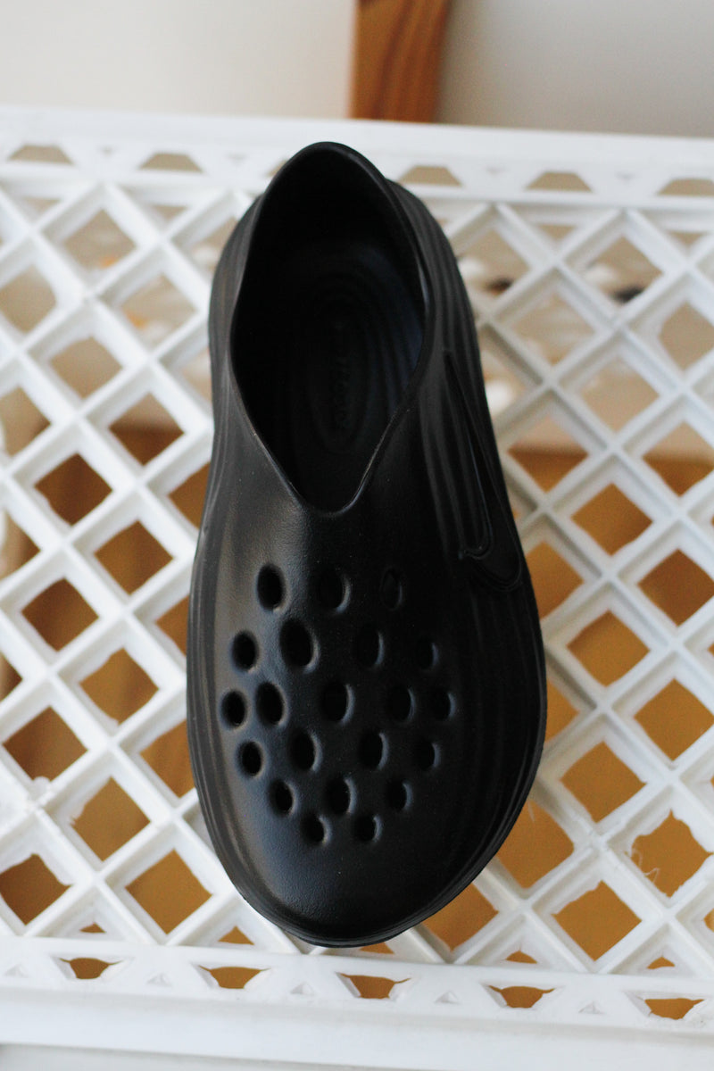 NIKE REACTX REJUVEN8 "BLACK/BLACK-BLACK"