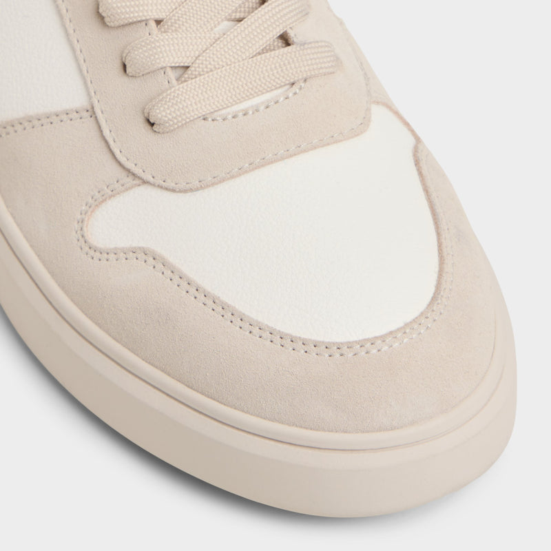Retrosneaker