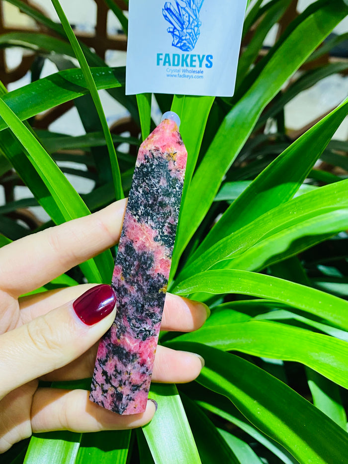 Rhodonite point