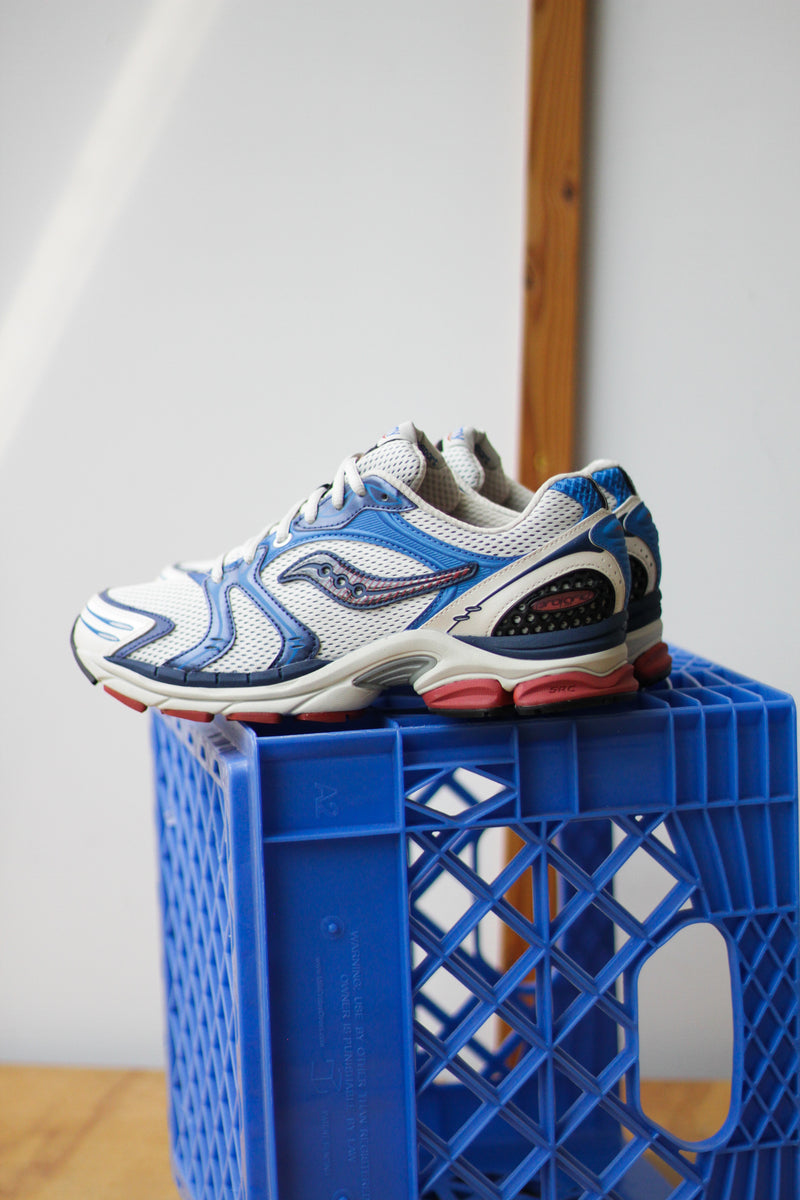 SAUCONY PROGRID TRIUMPH 4 "GREY/ROYAL/RUST"