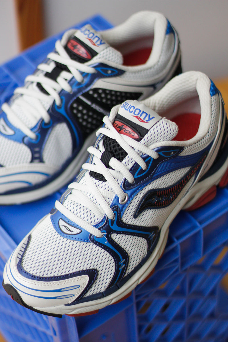 SAUCONY PROGRID TRIUMPH 4 "GREY/ROYAL/RUST"