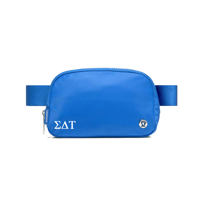 Sigma Delta Tau lululemon Everywhere Belt Bag - Beaming Blue