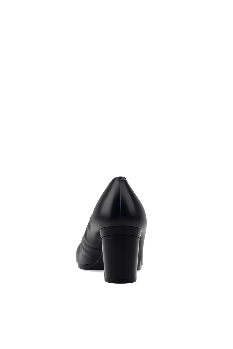 The Pump - Coal Stretch Leather 3 Block