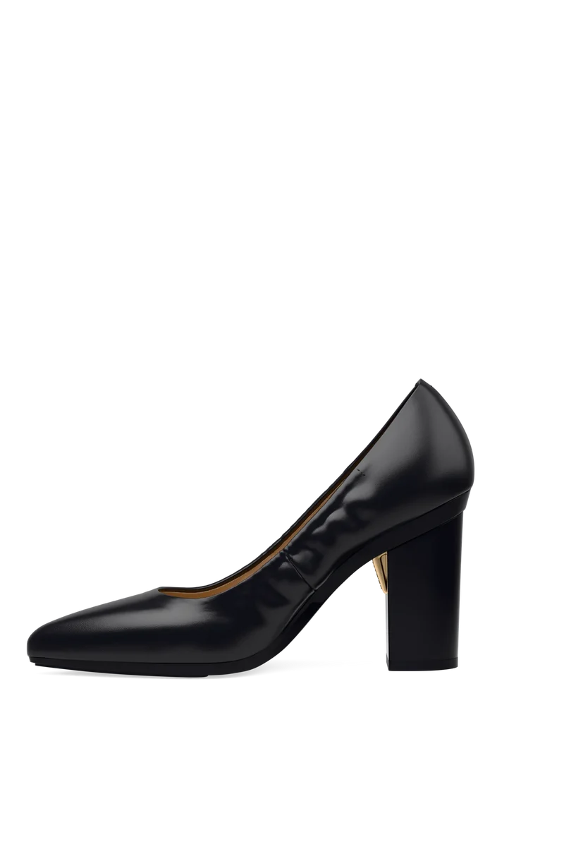 The Pump - Coal Stretch Leather 4 Block