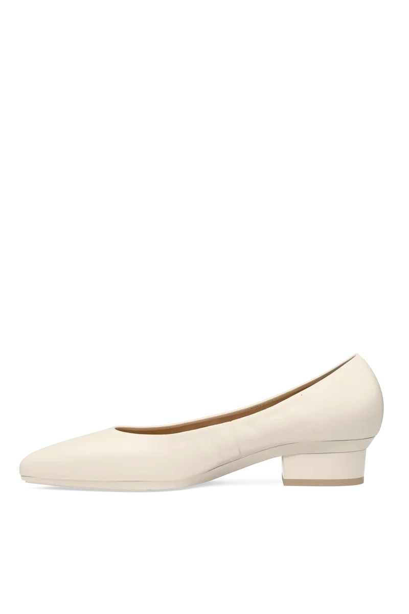 The Pump - Ivory Leather