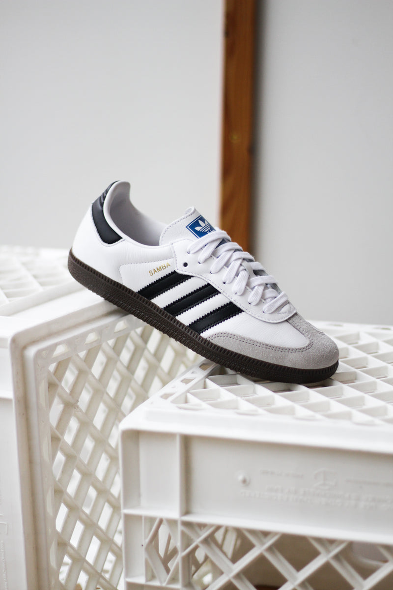 W ADIDAS SAMBA OG "CLOUD WHITE/CORE BLACK/GUM"