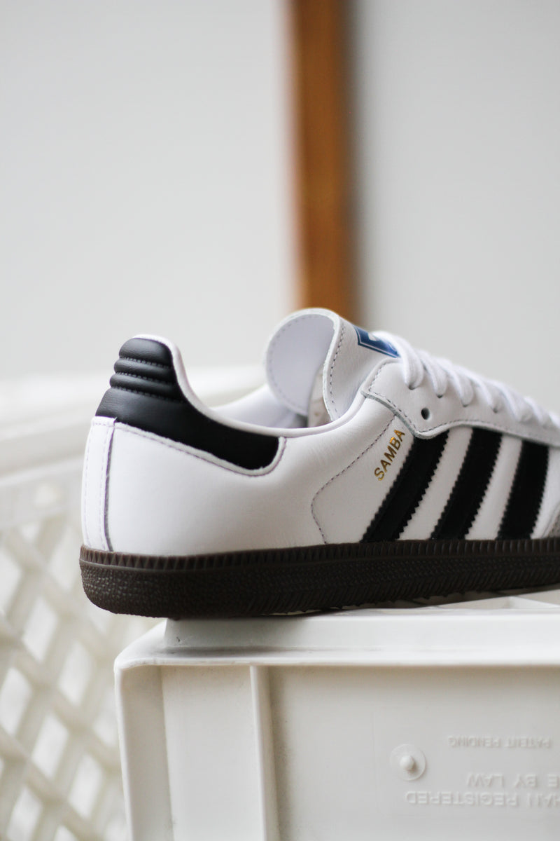 W ADIDAS SAMBA OG "CLOUD WHITE/CORE BLACK/GUM"